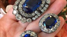 Romanov Jewels Smuggled Out of Russia During the 1917 Revolution Sell for $885,000 at Sotheby's in Geneva