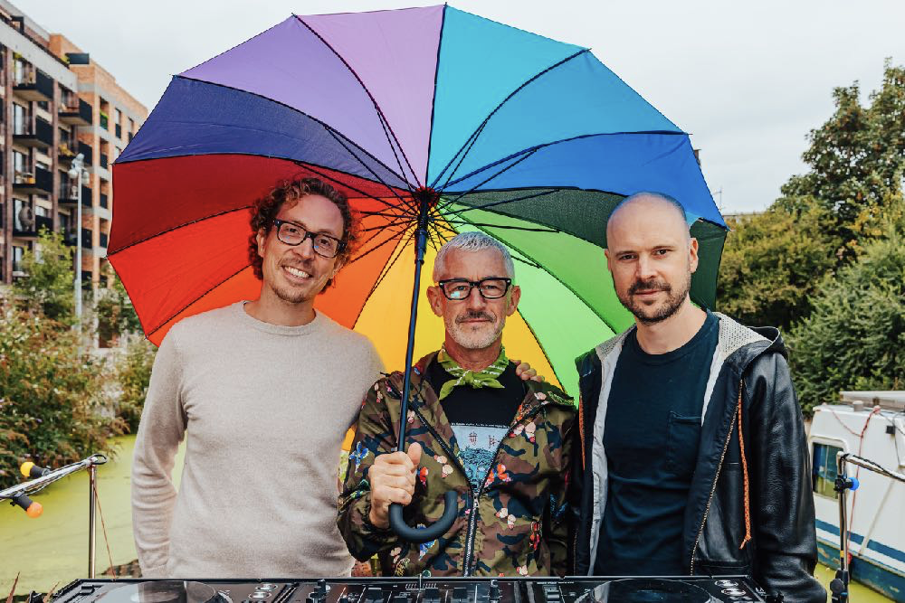 Stream Above & Beyond's latest dance anthem 'Chains' (feat. Marty Longstaff) 5