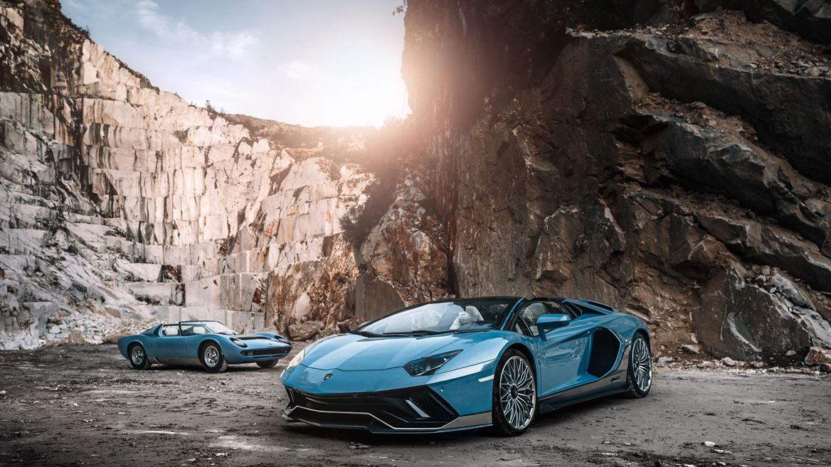 The Final Aventador Roadster created in homage to the unique Miura Roadster