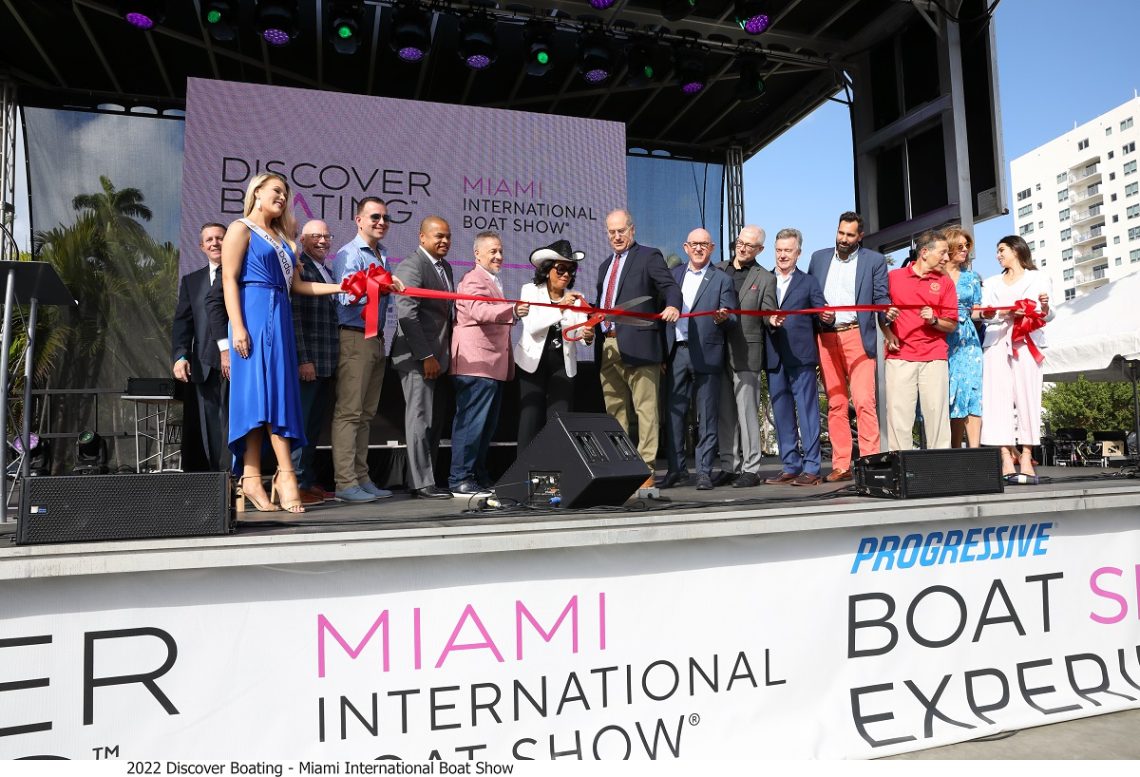 Superyachts, VIP Experiences Await at Discover Boating Miami International Boat Show