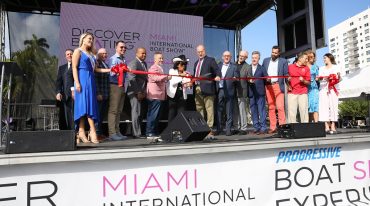 Superyachts, VIP Experiences Await at Discover Boating Miami International Boat Show