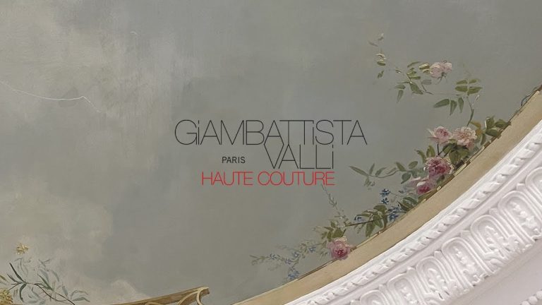 Giambattista Valli Paris - Haute Couture 25 Live-Schau