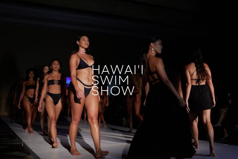 Plongez dans le troisième spectacle annuel de natation d'Hawaï 2024