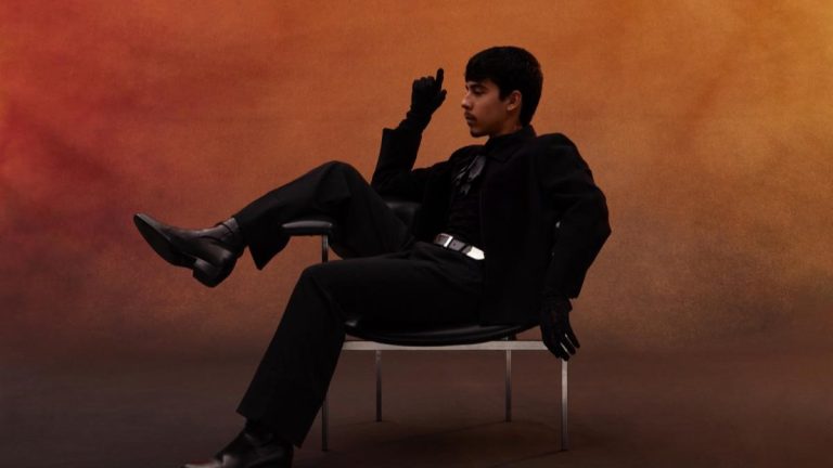 Ivan Cornejo lanza la portada de 'Mirada