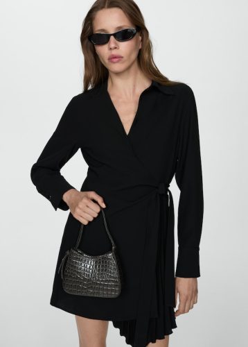 Crossed dress with pleated detail