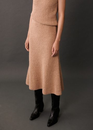 Flared ribbed skirt