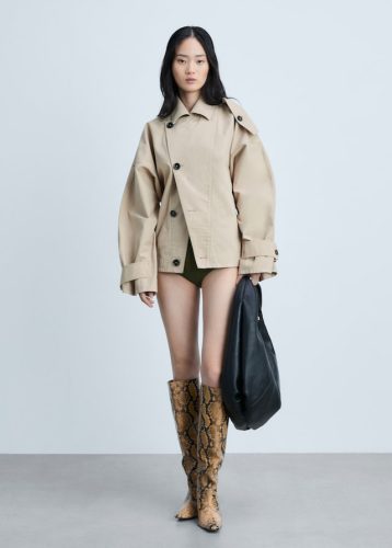 Short double-breasted trench coat