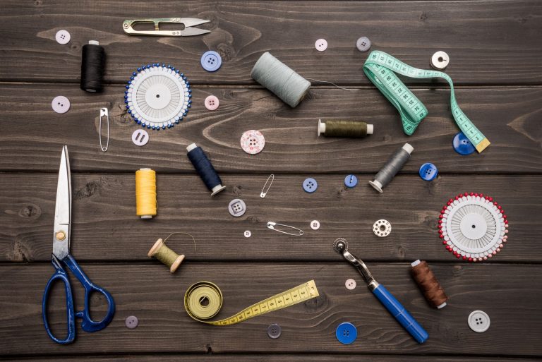 Ein umfassender Leitfaden für Nähwerkzeuge und Materialien für jedes Projekt