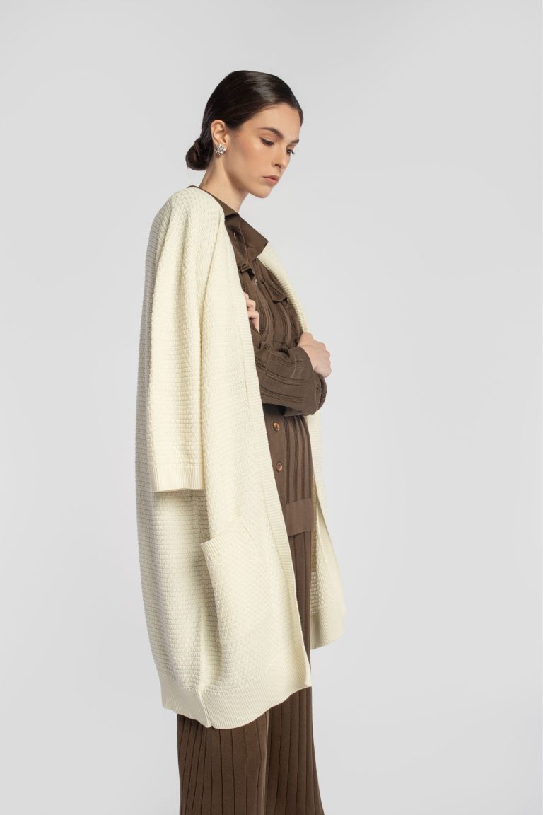 Cruciani SS25 Damenkollektion | Die luxuriöse Erfahrung des italienischen Sommerstils