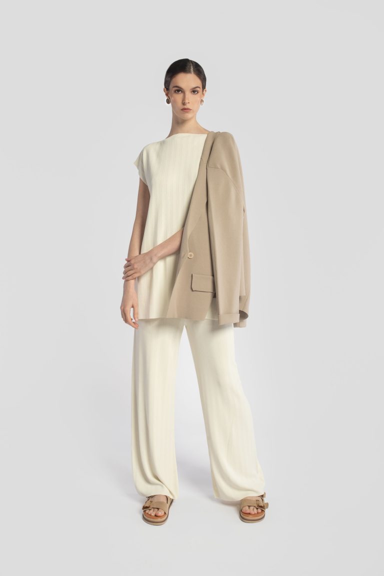 Cruciani SS25 Damenkollektion | Die luxuriöse Erfahrung des italienischen Sommerstils