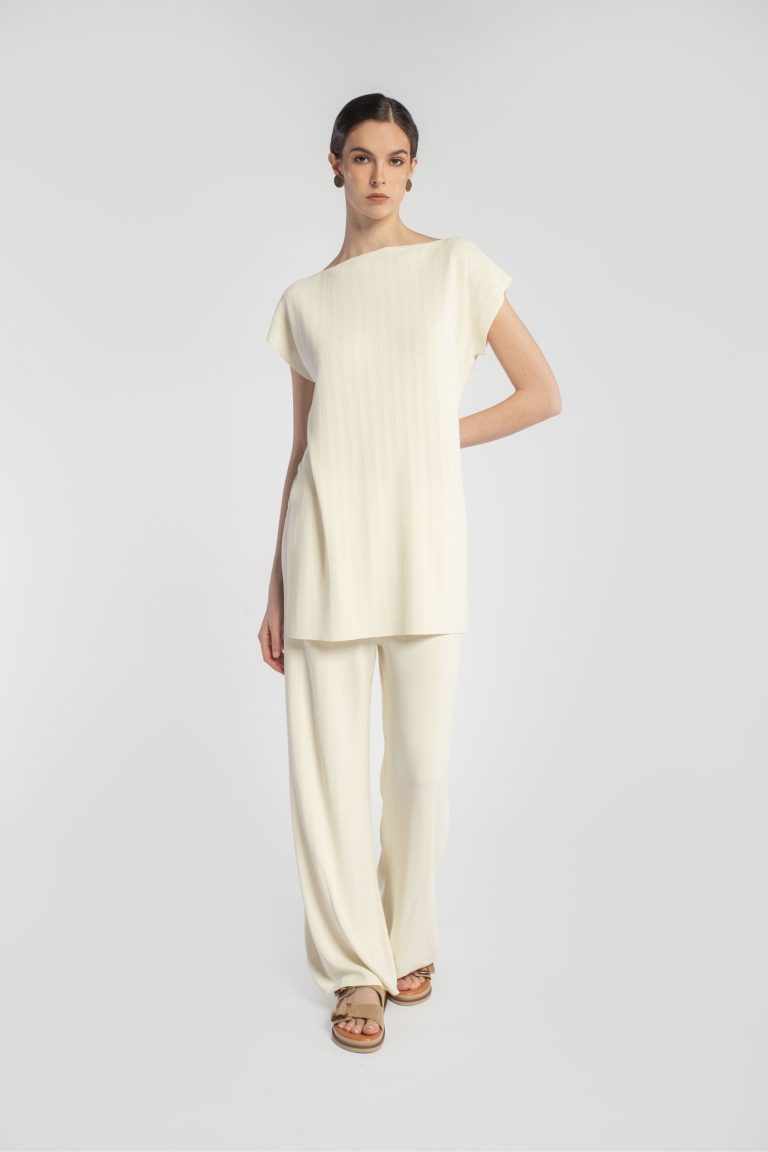 Cruciani SS25 Damenkollektion | Die luxuriöse Erfahrung des italienischen Sommerstils