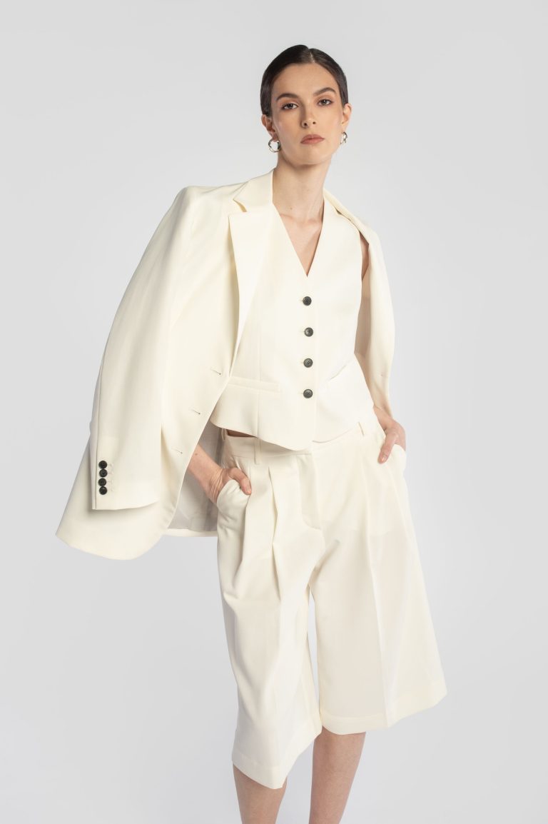 Cruciani SS25 Damenkollektion | Die luxuriöse Erfahrung des italienischen Sommerstils