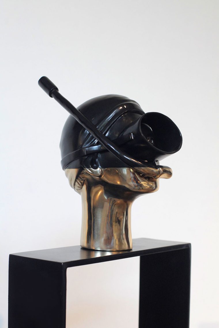 Diver-Face-Medium-Bronze-Size-12x6x6inches-Edition-10-Signed