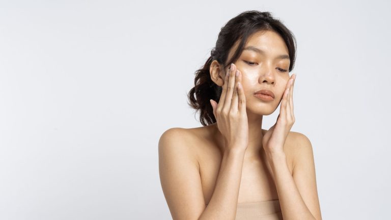 5 Must-Have Fall Skincare Products for a Radiant Glow