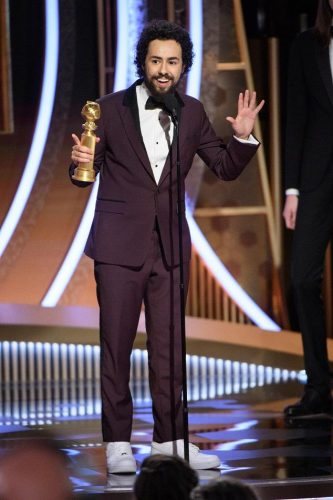 2020年1月5日（日）、カリフォルニア州ビバリーヒルズのビバリー・ヒルトンで開催された第77回ゴールデン・グローブ賞で、テレビシリーズ（ミュージカルまたはコメディ）の主演男優賞を受賞したラミー・ユセフ。