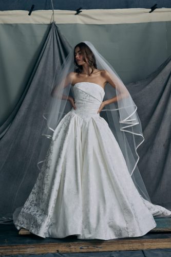 monarch-veil-anne-barge-wedding-dress-3
