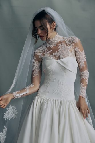 noblesse-top-anne-barge-wedding-dress-20