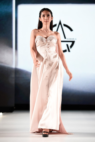 Runway 7 Spring / Summer 2024 Collections - Asbar, Miss Fashion Global Inc, Tykorchelli, Melis By Sahar Al Aufi, Kish Jeane