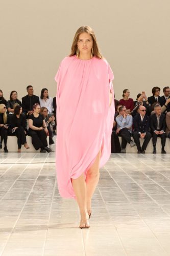 Balenciaga Spring 2027 Ready-to-Wear at Paris Fashion Week
