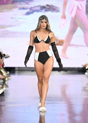 Bellaria Swimwear Miami Swim Week 2022, présenté par Art Hearts Fashion