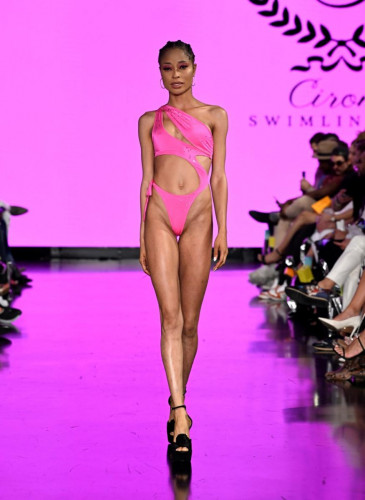 Cirone Swim Miami Swim Week 2022 Powered by アートハーツ・ファッション