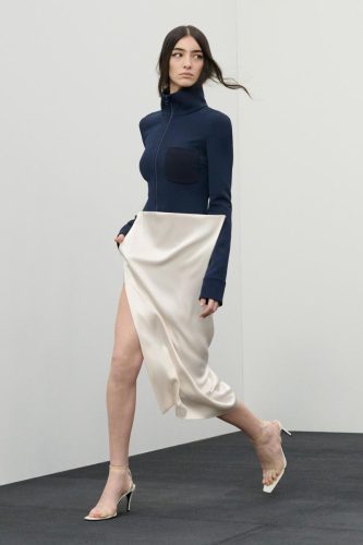 Courrèges 2026秋冬系列：Nicolas Di Felice 描绘一位女性在运动中的24小时