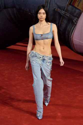Diesel-FW22-look-1