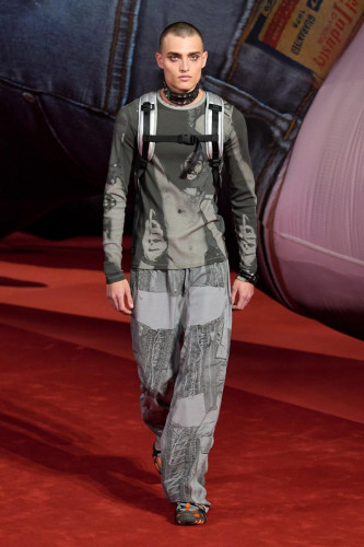 Diesel-FW22-look-27