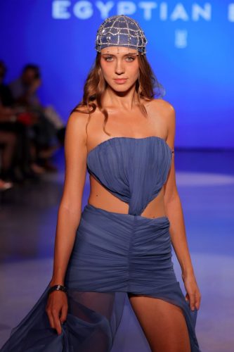 뉴욕 패션위크 SS26에서 데뷔한 이집트 블루