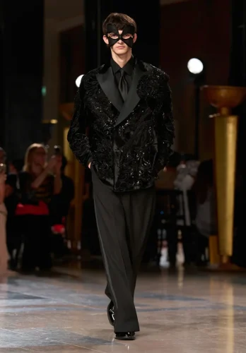 ELIESAABHCAW26-27FrontLook 17 (1)