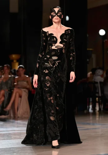 ELIESAABHCAW26-27FrontLook 49 (1)