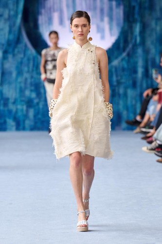 007 runway2x3 Hui ss25