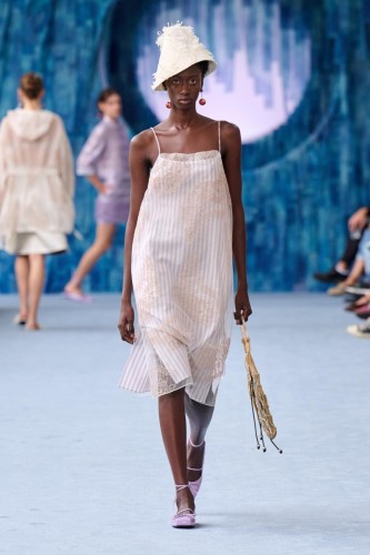 014 runway2x3 Hui ss25