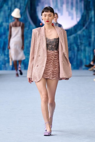 016 runway2x3 Hui ss25
