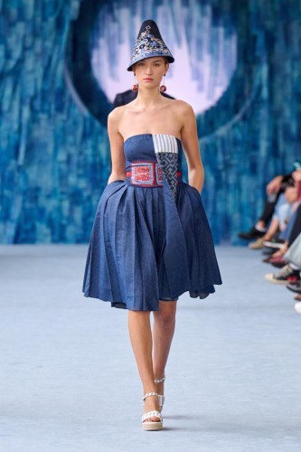 020 runway2x3 Hui ss25