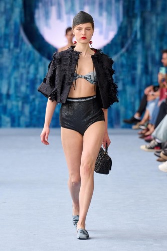 032 runway2x3 Hui ss25