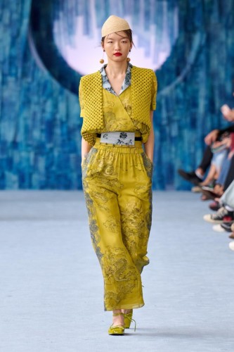 034 runway2x3 Hui ss25
