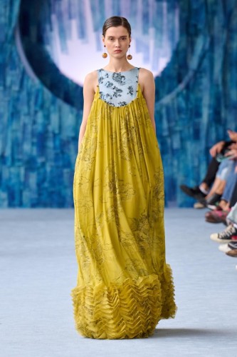 037 runway2x3 Hui ss25