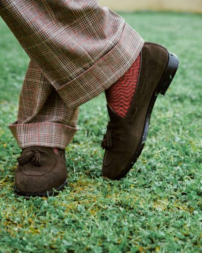 brown-plaid-three-piece-suit-with-brown-tie-4