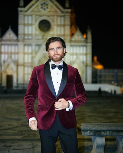 burgundy-velvet-tuxedo-jacket-with-black-tailored-trousers-1