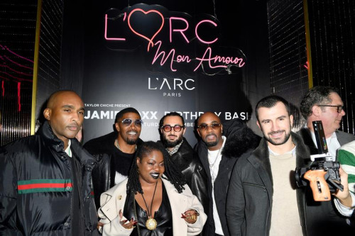 Jamie-Foxx-Celebrates-His-Birthday-in-Paris-9