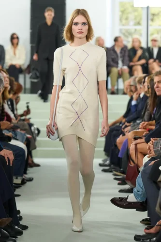 Jil Sander Spring 2027 Ready-to-Wear Runway Collection at Milan