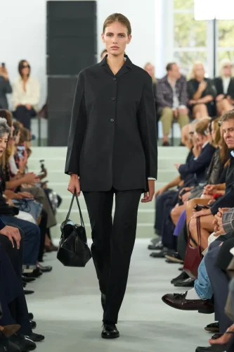 Jil Sander Spring 2027 Ready-to-Wear Runway Collection at Milan