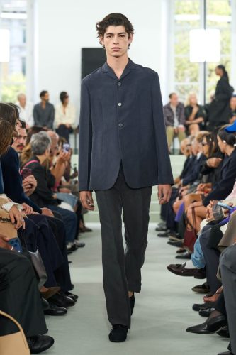 Jil Sander Spring 2027 Ready-to-Wear Runway Collection at Milan