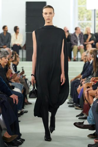 Jil Sander Spring 2027 Ready-to-Wear Runway Collection at Milan