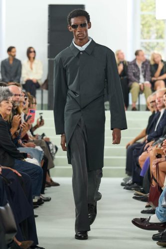 Jil Sander Spring 2027 Ready-to-Wear Runway Collection at Milan