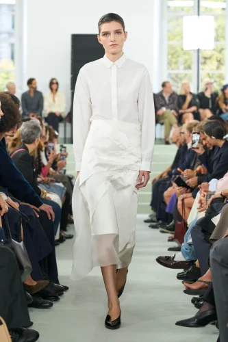 Jil Sander Spring 2027 Ready-to-Wear Runway Collection at Milan