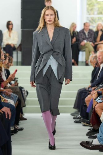 Jil Sander Spring 2027 Ready-to-Wear Runway Collection at Milan