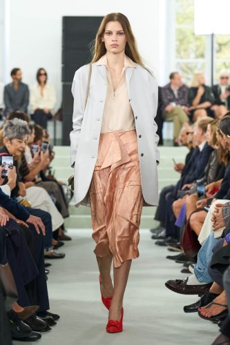 Jil Sander Spring 2027 Ready-to-Wear Runway Collection at Milan