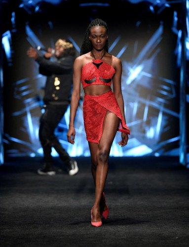 Jonathan Guzman alla Los Angeles Fashion Week Powered By Art Hearts Fashion Autunno/Inverno 2022